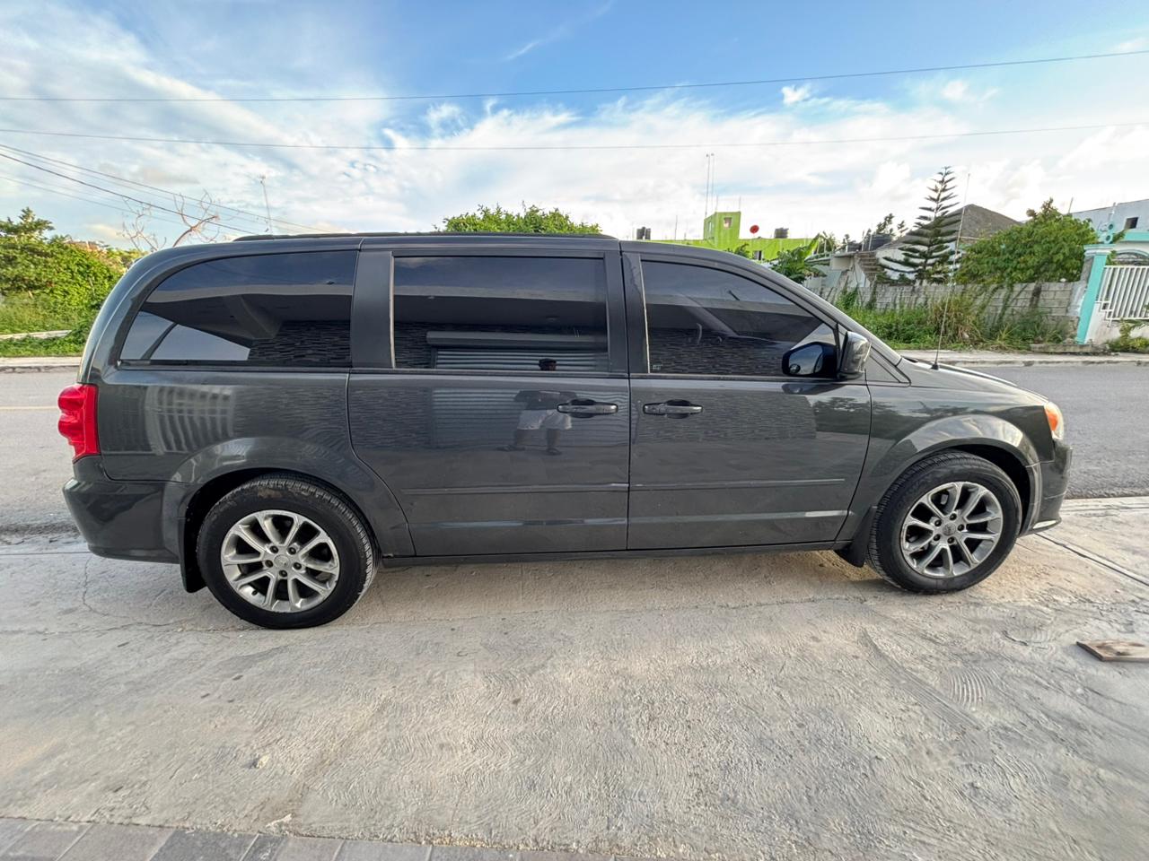 Minivan Transport 1 a 6 Pax in Punta Cana